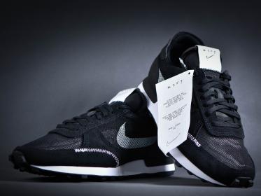 NIKE Dbreak Type Black White