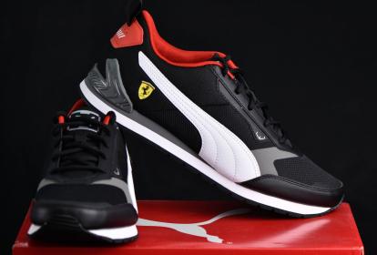 Puma Ferrari Track Racer M 306858 03